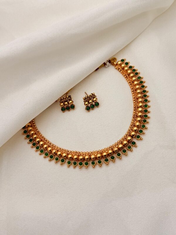 ROYAL HERITAGE GREENSTONE NECKLACE SET