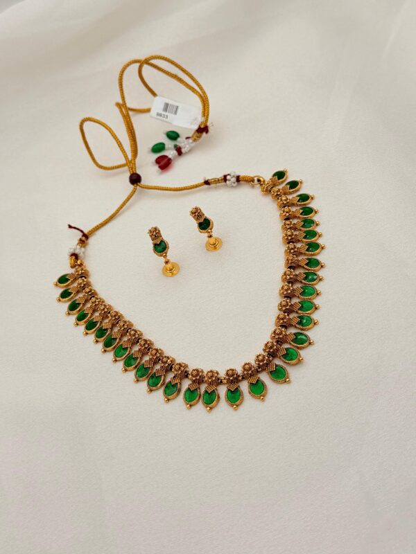 EMERALD DEWDROP GOLD PLATED NECKLACE SET