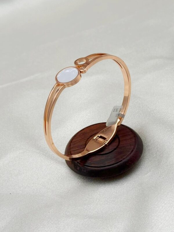 THE GILDED ERA ZENITH BANGLE B-107