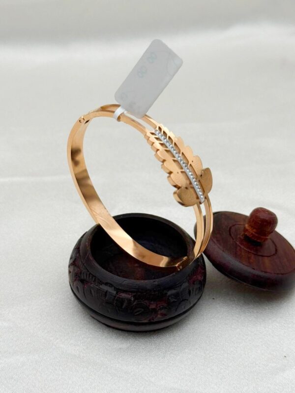 KANAKA MAYIL ROSE GOLD BANGLE B-109