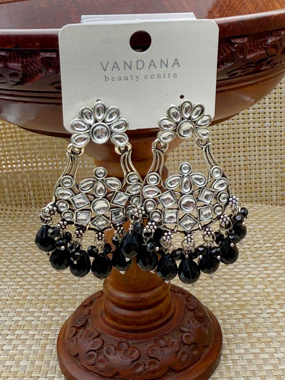 VANDANA PALA 138 (2) VANDANA PALA 138 (2)