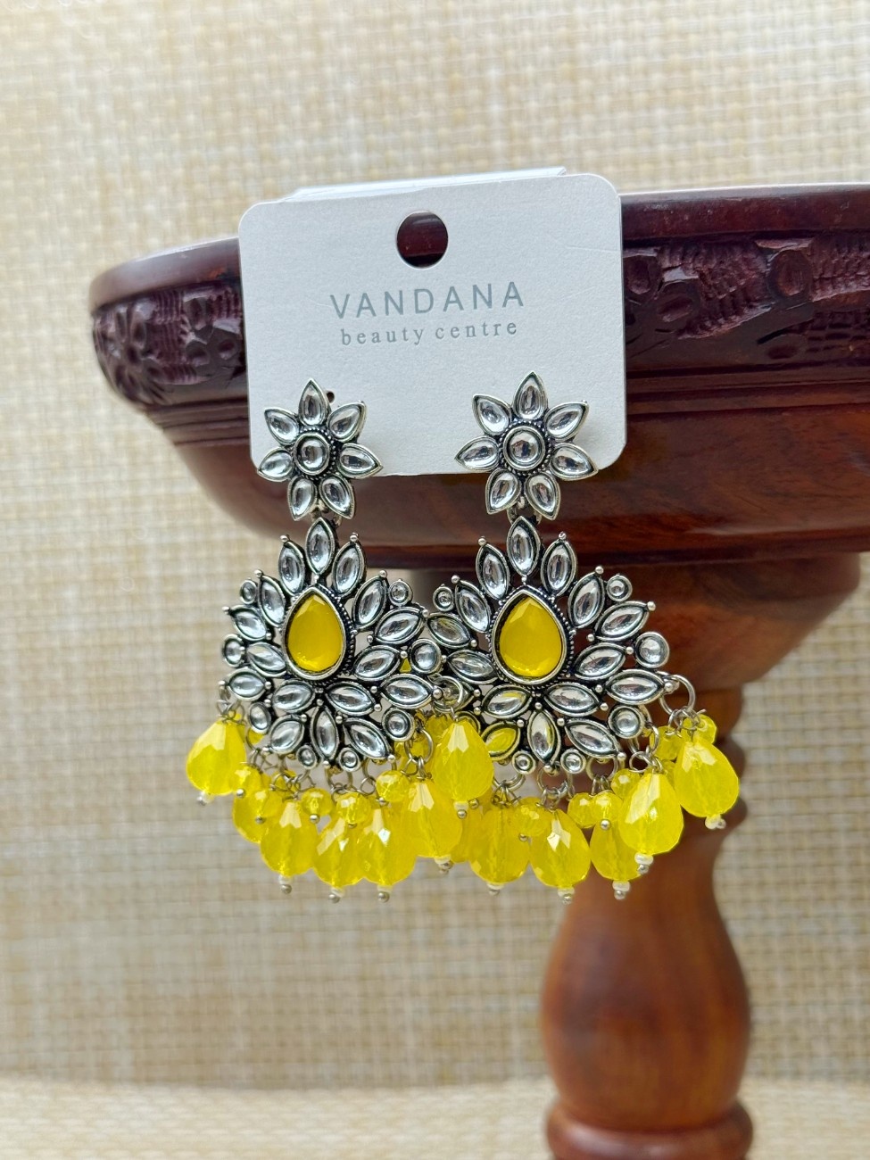 VANDANA PALA 139 (2) VANDANA PALA 139 (2)