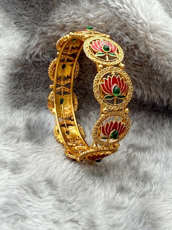 ANTIQUE LAXMI LOTUS BLOOM BANGLE B-157