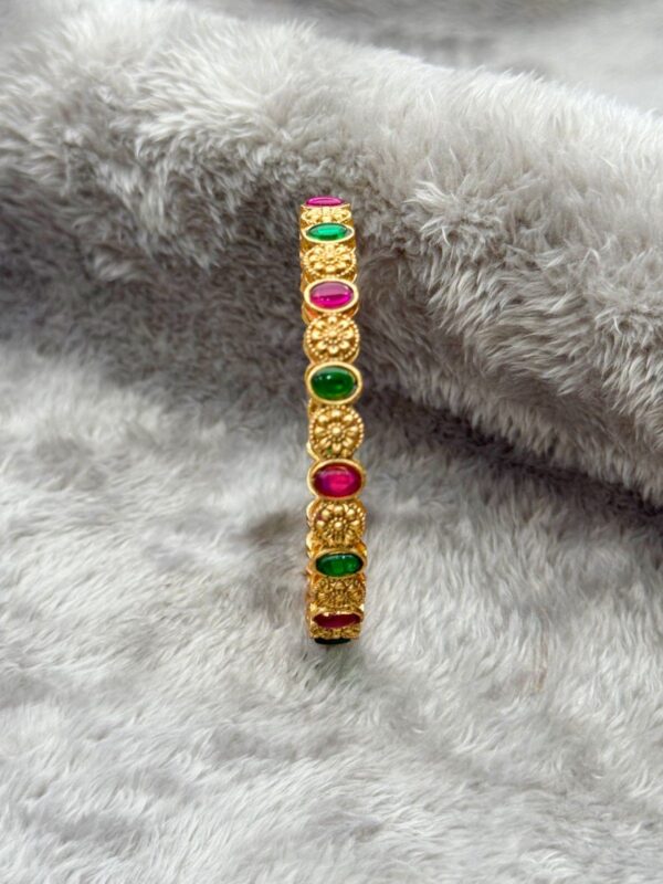 ANTIQUE ROSETTE MULTI-STONE BANGLE B-172