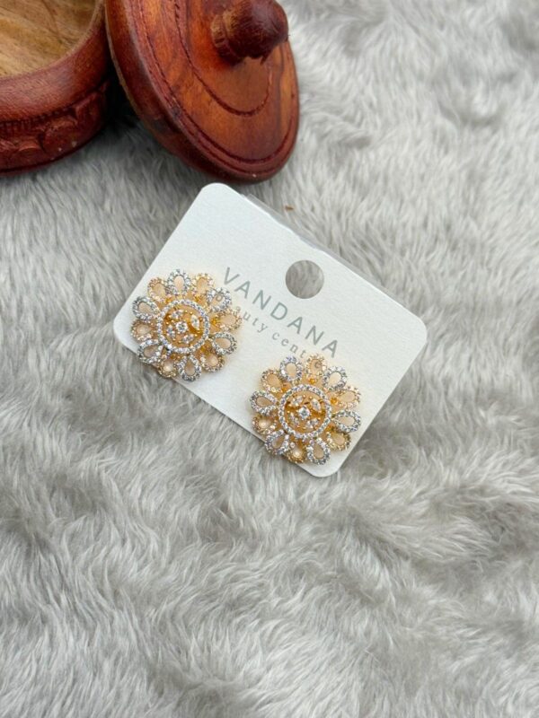 JASMINE FLOWER RICH-TONE STUDS E-188