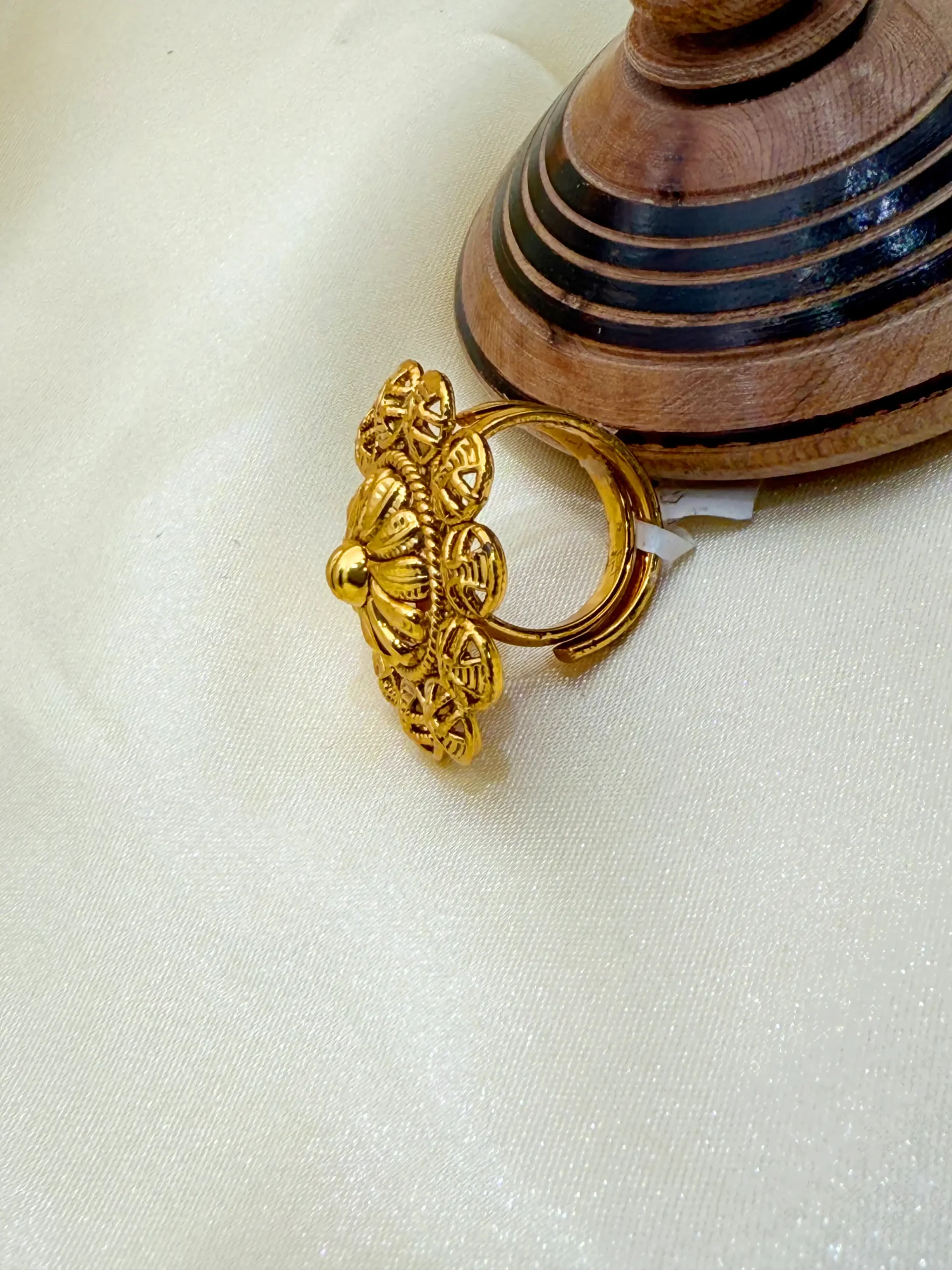 VANDANA PALA 235 (3) VANDANA PALA 235 (3)