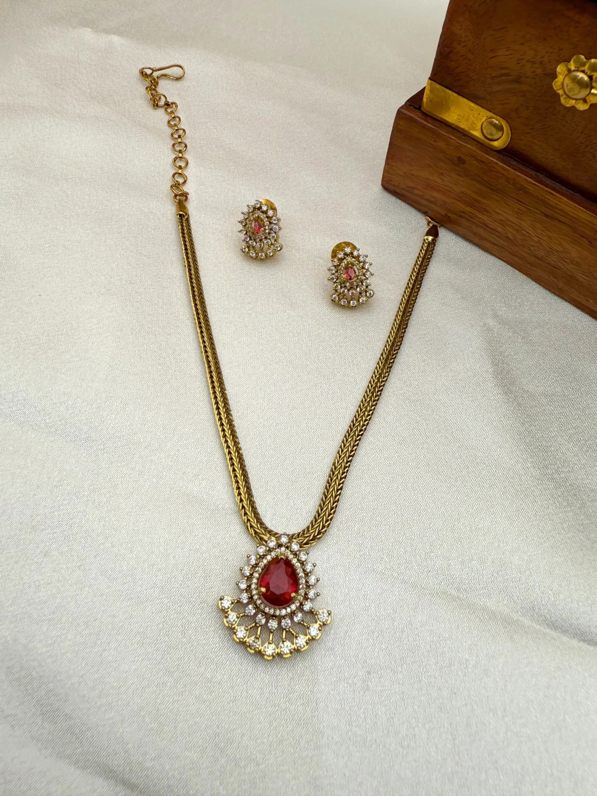 VANDANA PALA 243 (2) VANDANA PALA 243 (2)