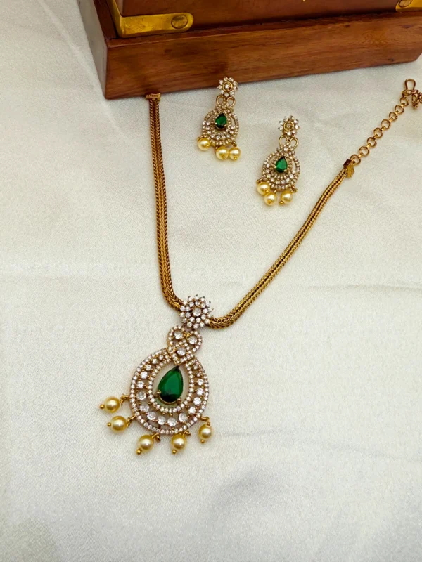 PENDANT NECKLACE SET EMERALD DROP PN-247