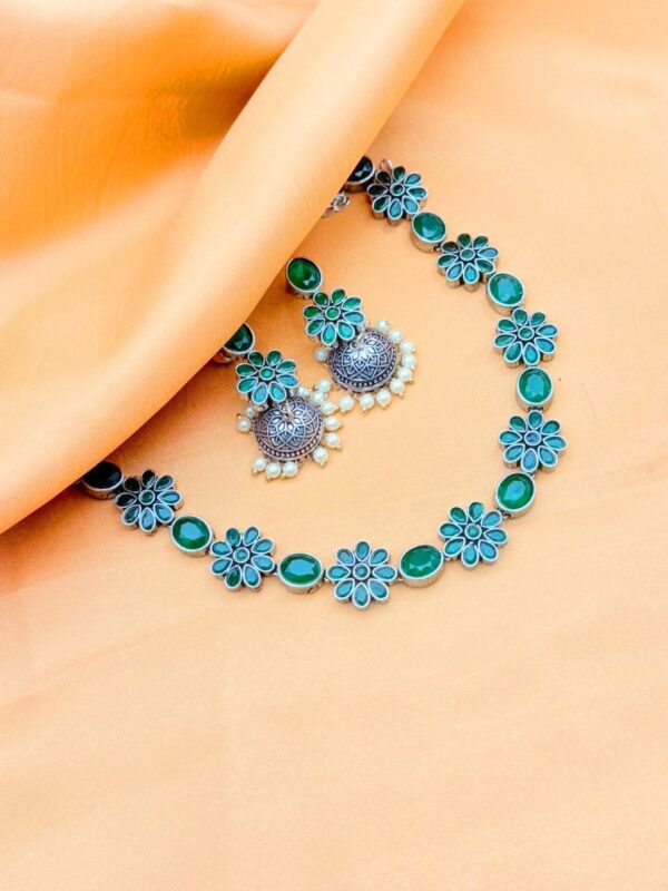 EMERALD GREEN STONE OXIDIZED NECKLACE SET N-113
