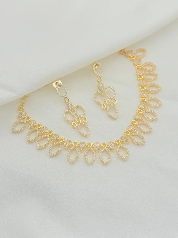 GOLD AD STONE NECKLACE SET N-405