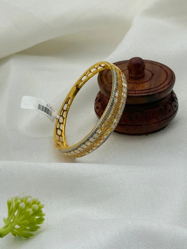 CRYSTAL AD STONE GOLD CUFF BANGLE CB-423