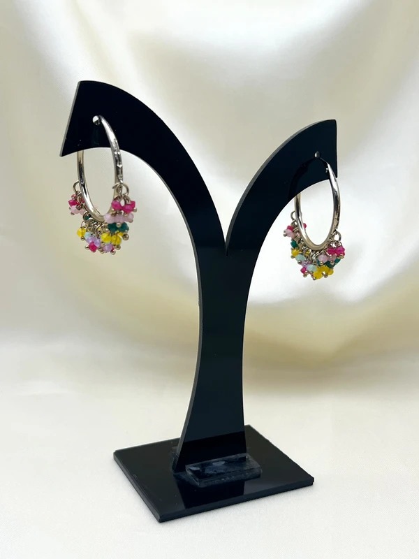 GOLD-TONE MULTICOLOR BEADED HOOP EARRINGS HE-478