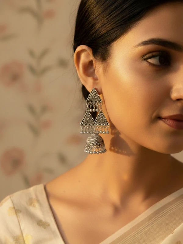 VANDANA PALA 474 (2) VANDANA PALA 474 (2)