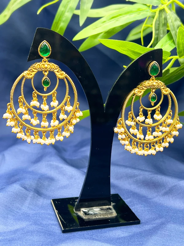 EMERALD PEARL HOOP EARRINGS E-511