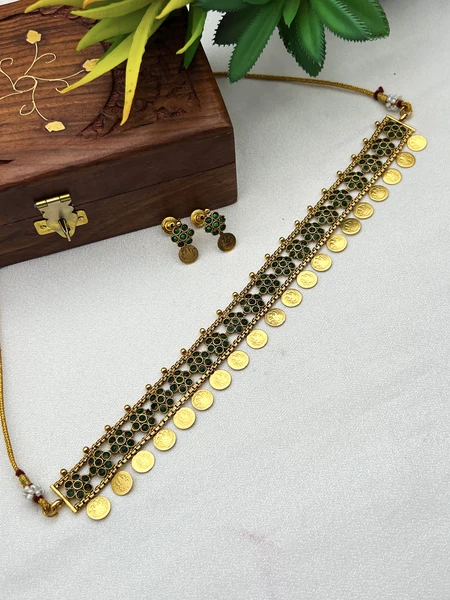 TRADITIONAL COIN CHOKER SET CN622