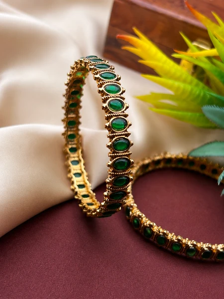 Antique Green Stone Bangle ON638