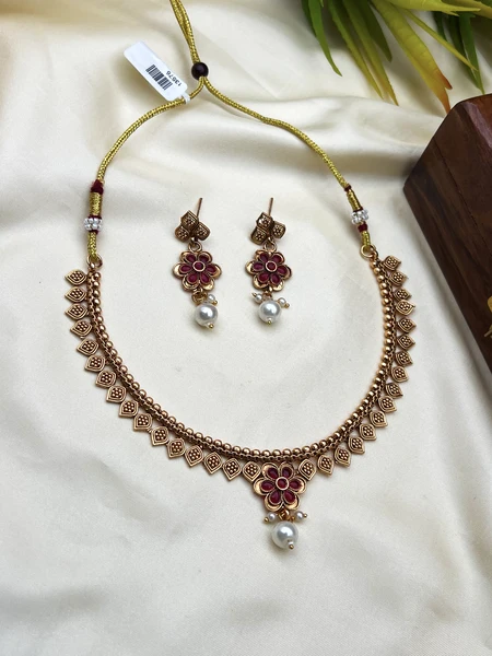 Traditional Flower Necklace Set ON640